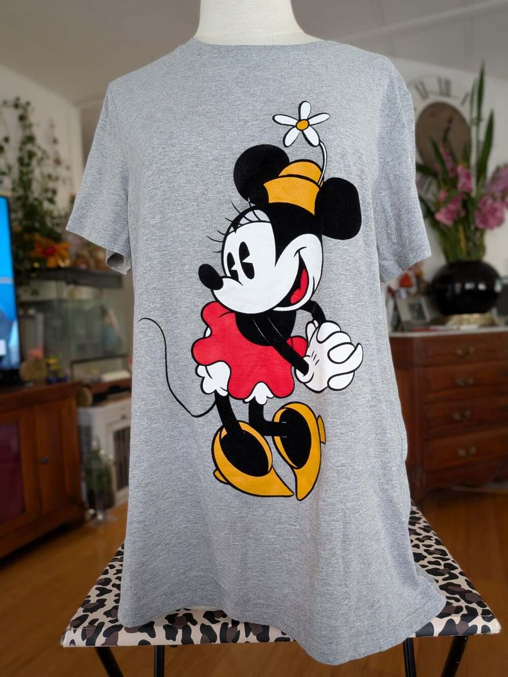 Disney Minnie Mouse Women's Velvet Felt Print Character Gray T-Shirt Size XXL